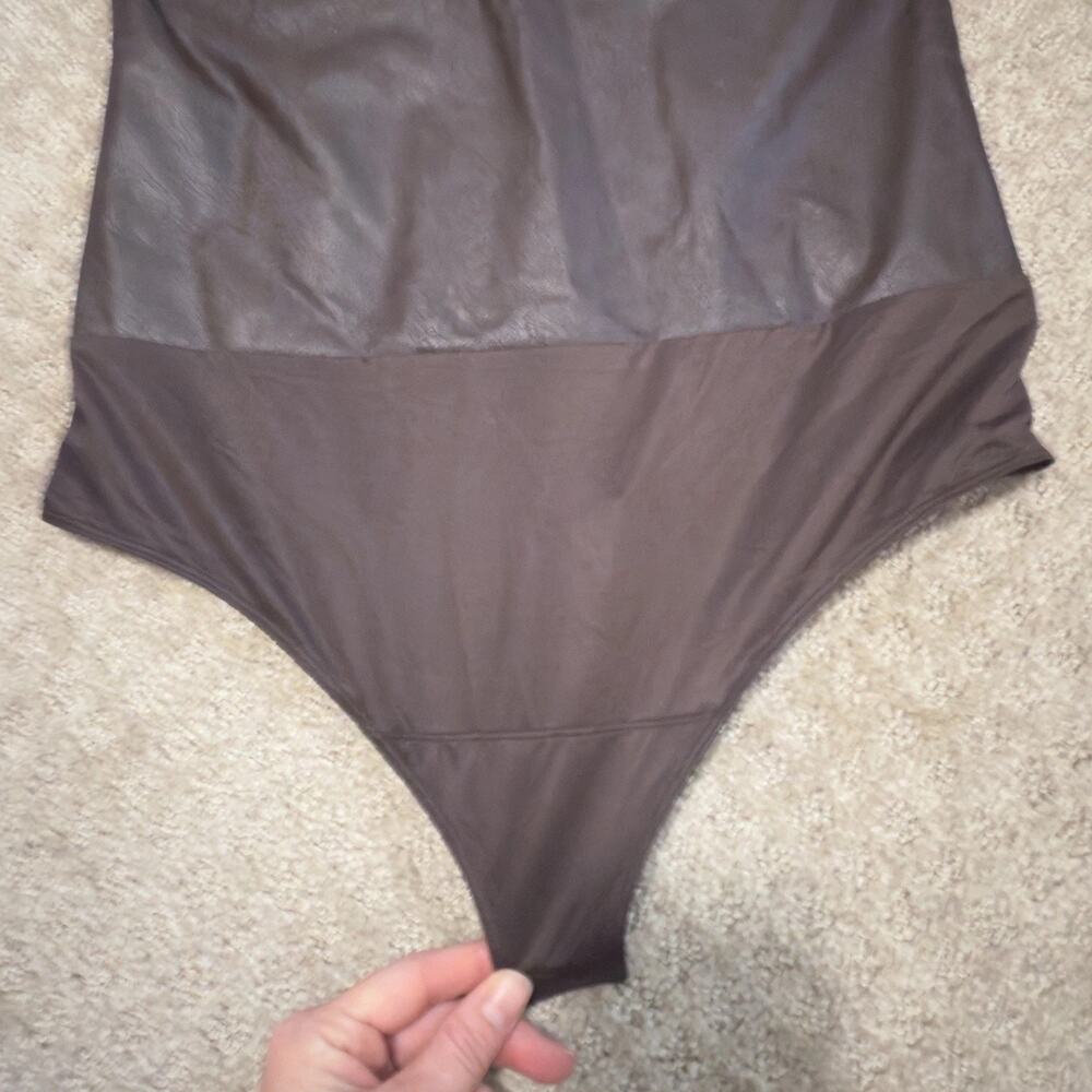 NEW Spanx | Faux Leather Bodysuit, size L Mock Neck Chocolate Brown - Picture 9 of 16